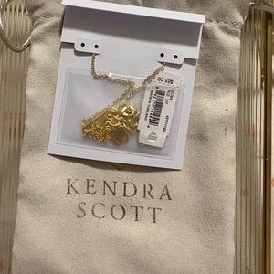 Kendra Scott Gold Oval Necklace
